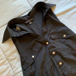 Rock & Republic Black sleeveless button up blouse